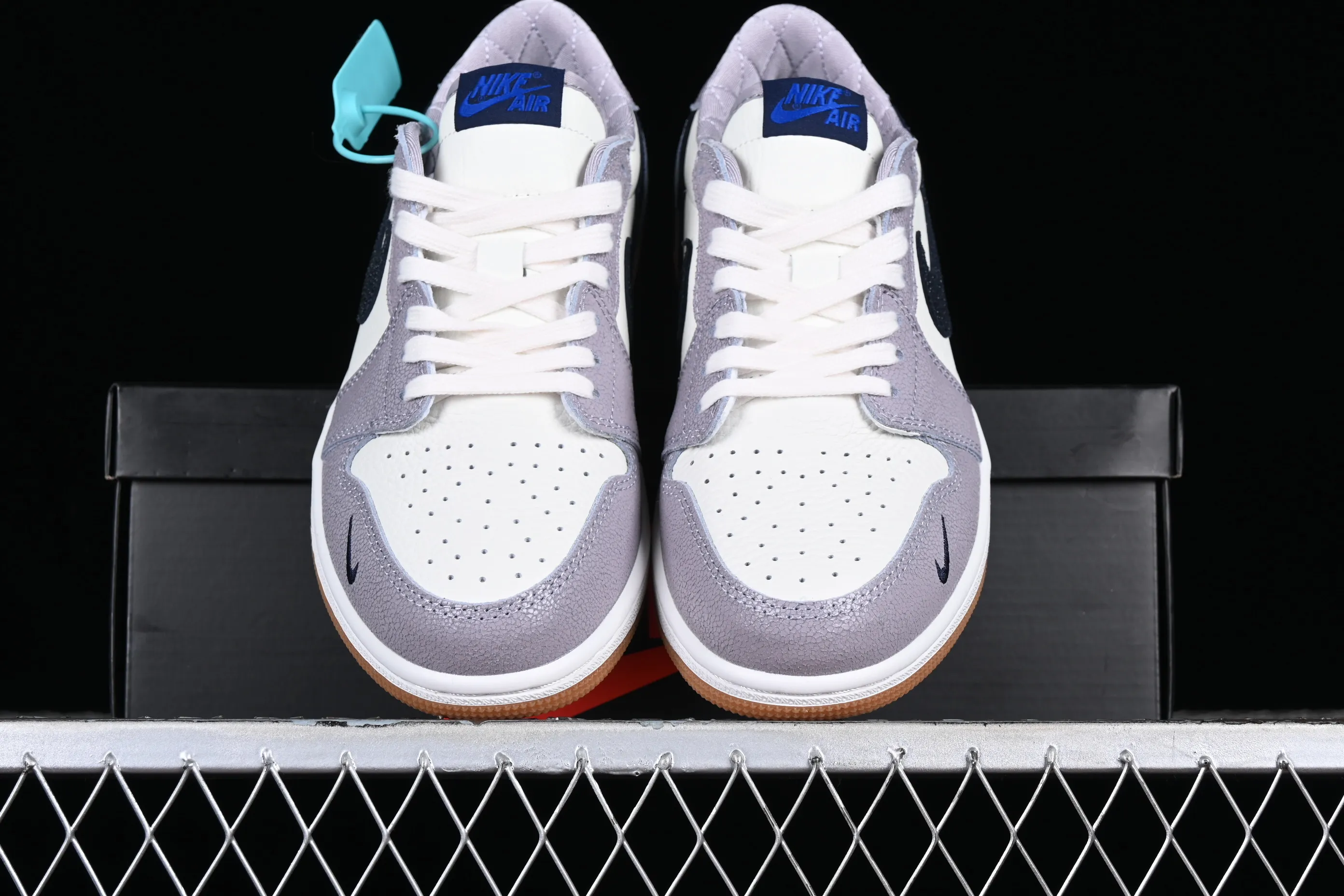 All categories Air Jordan Jordan series basketball shoes Air Jordan 1 Low Z version Air Jordan 1 Low AJ1 Joe 1 black and white gray burst pattern low-top cultural basketball shoes DZ0795-105